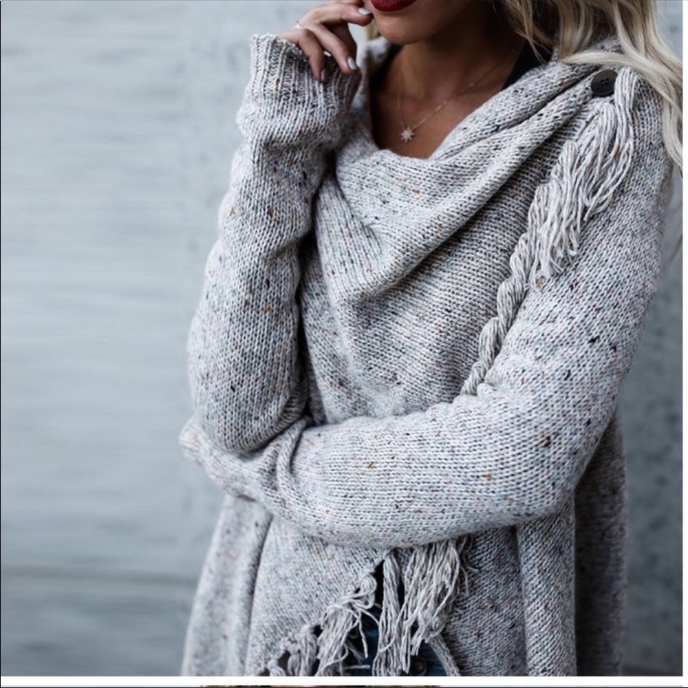1 Left! Grey Poncho Cardigan w Fringe Hem - Picture 2 of 6